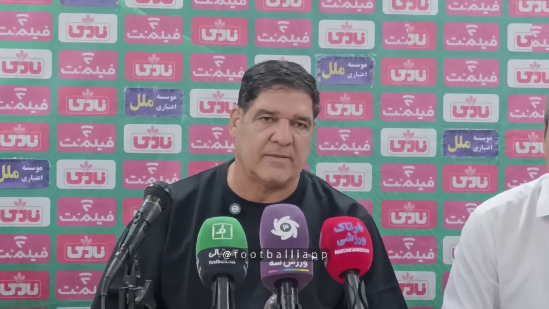 صحبت های رضا مهاجری سرمربی پارس جنوبی پس از پیروزی لحظه آخری مقابل هوادار