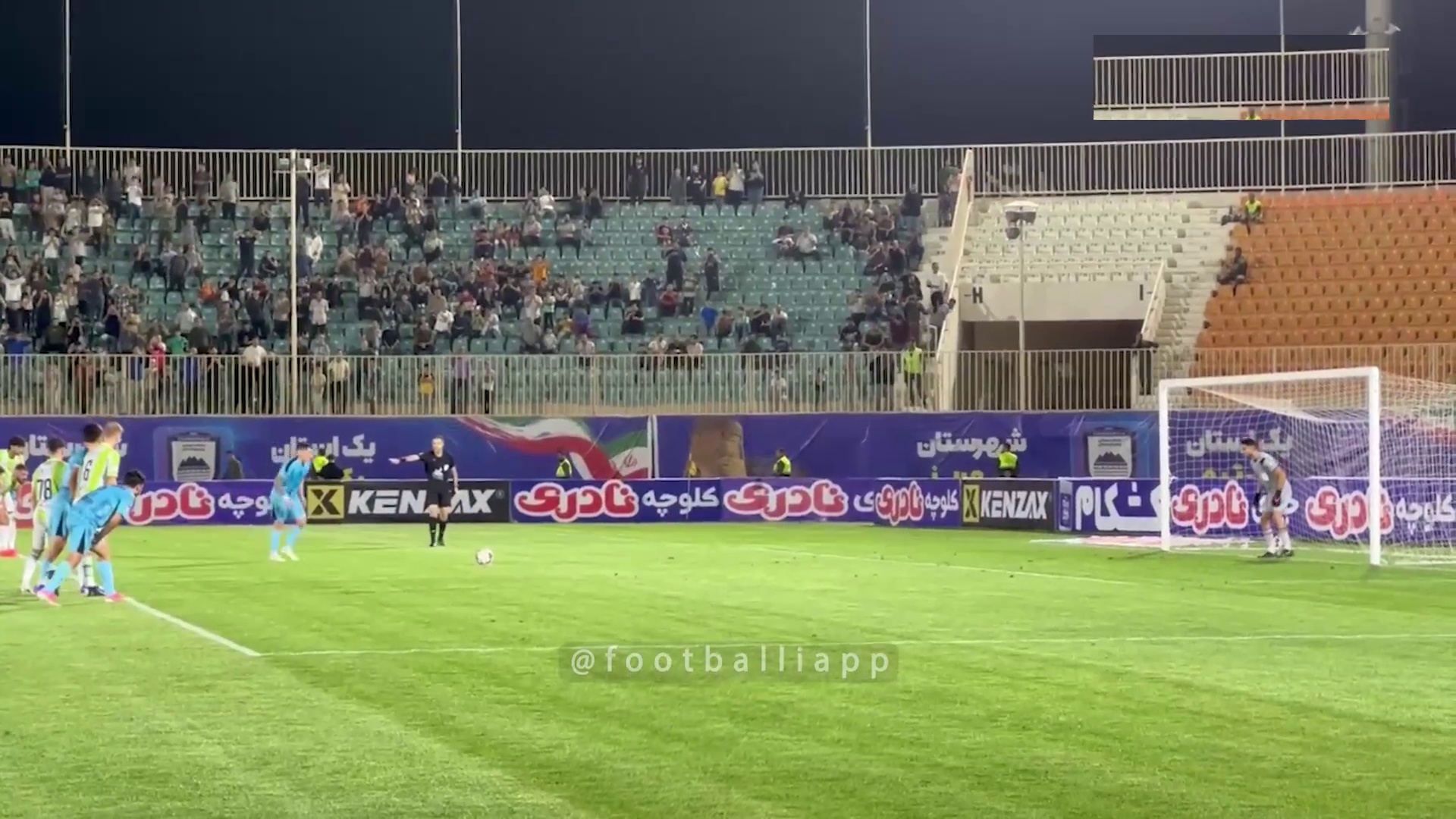 گل دوم چادرملو به خیبر در دقیقه 96 از زاویه دوربین پخش ورزشی